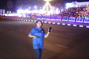 BIB: 
                            <button type="button" onclick="openModal(23042028)" class="btn btn-primary btn-sm float-right btn-popup" data-toggle="modal" data-target=".modal-high-quality">
                        <i class="fas fa-shopping-cart"></i> Add to Cart
                    </button>
                                            <button type="button" onclick="isThisMe(23042028, true)" class="btn btn-success btn-sm float-right btn-popup btn-isme hidden" data-toggle="tooltip" data-placement="bottom" title="นี่คือรูปของคุณใช่ไหม คลิกที่นี่เพื่อเอาเข้าอัลบั้ม">
                        <i class="fas fa-plus"></i> Add to album
                    </button>
                    <button type="button" onclick="isThisMe(23042028, false)" class="btn btn-warning btn-sm float-right btn-popup btn-isnotme hidden">
                        <i class="fas fa-ban"></i> Remove from album
                    </button>